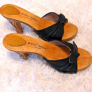 Vintage Betsey Johnson Slip-on Heeled Toe
